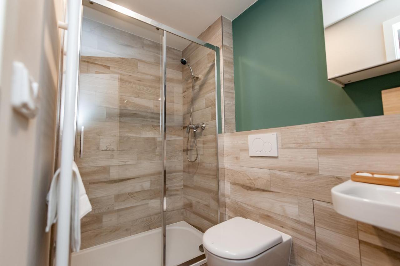 Apartments 4U: Kampus Upstairs Hradec Králové Екстериор снимка