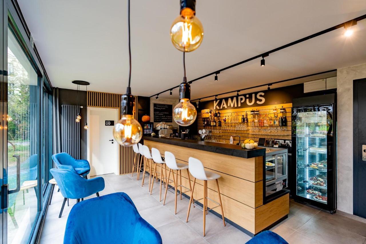 Apartments 4U: Kampus Upstairs Hradec Králové Екстериор снимка
