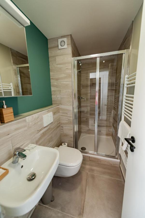 Apartments 4U: Kampus Upstairs Hradec Králové Екстериор снимка